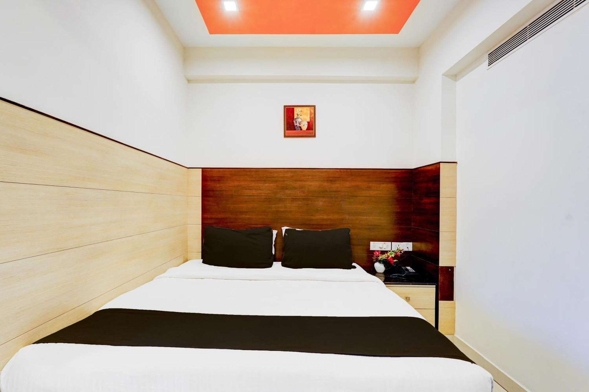 Super Townhouse Chennai Near Airport Formerly Sai Bala Budget Eksteriør bilde